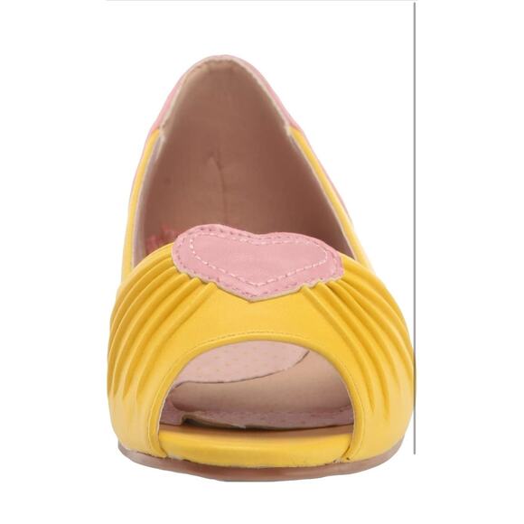 Bettie Page Flat Cutout Accent Color Embellishment Adult Women Size 8 - Picture 2 of 7